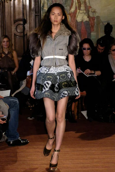 Look 15
